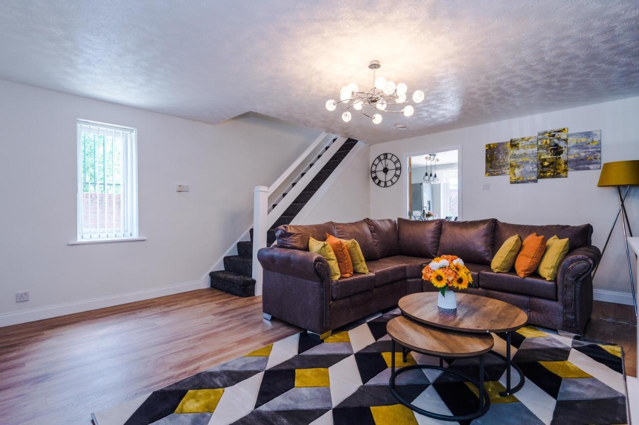 Stylish 4 Bedroom Home Close To Manchester City Centre Exterior photo